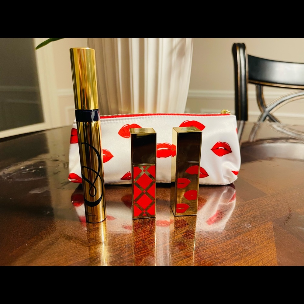 Estée Lauder makeup bundle
